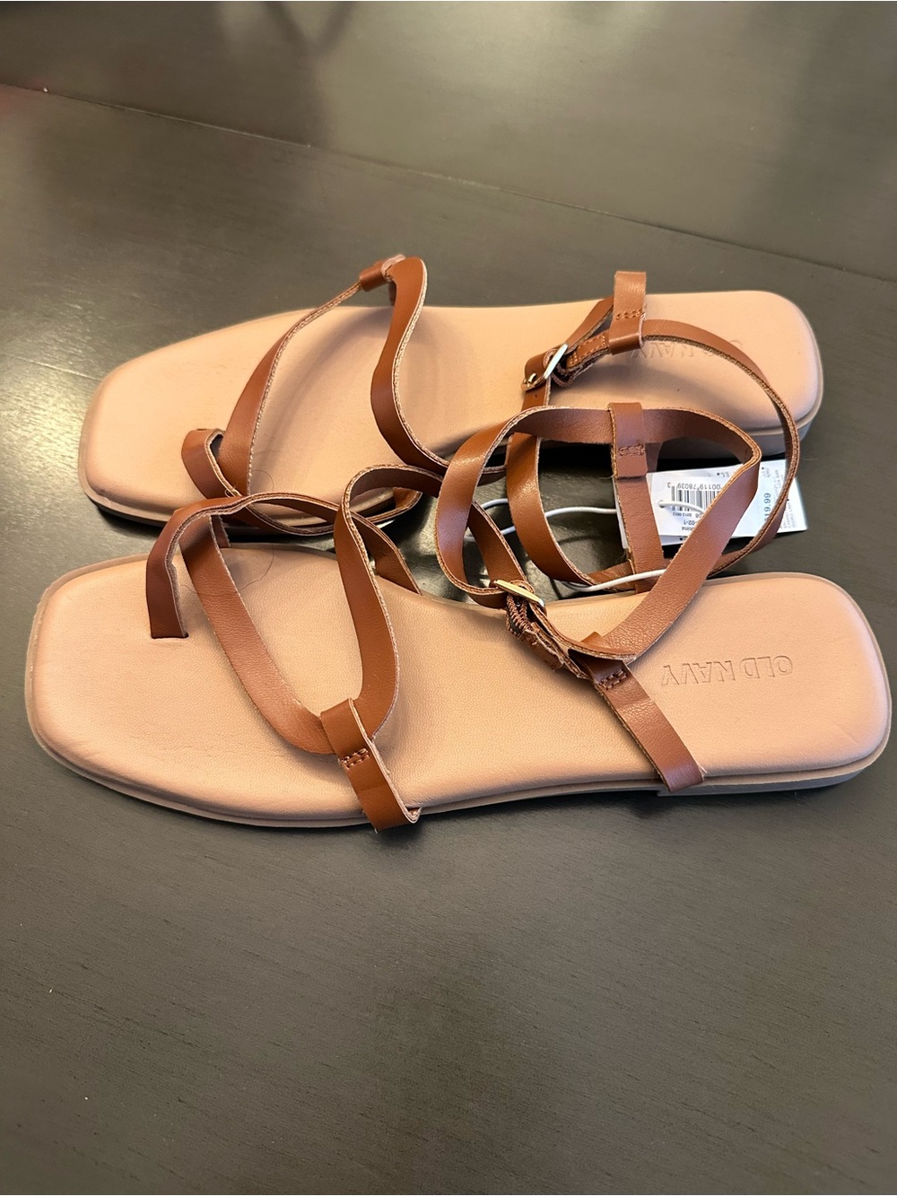 Old Navy Women's Tan Strappy Flat Sandals